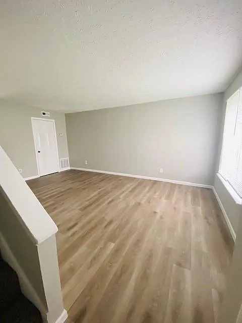 Foto del edificio - 6366 Cherylbrook Ln