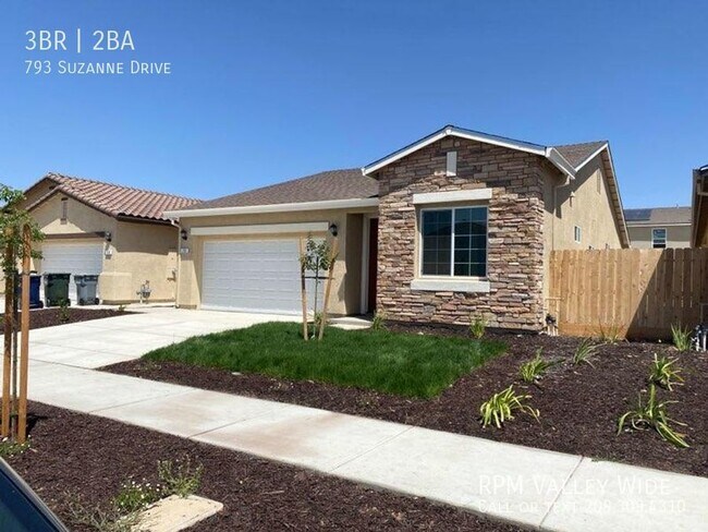 Building Photo - AVAILABLE NOW!! North Merced 3 Bedroom 2 b...