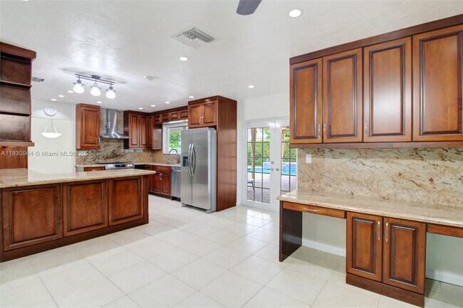 Foto del edificio - 11645 NE 20th Dr