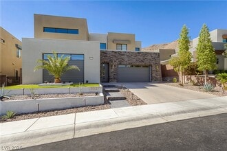 Building Photo - 10277 Green Ember Dr