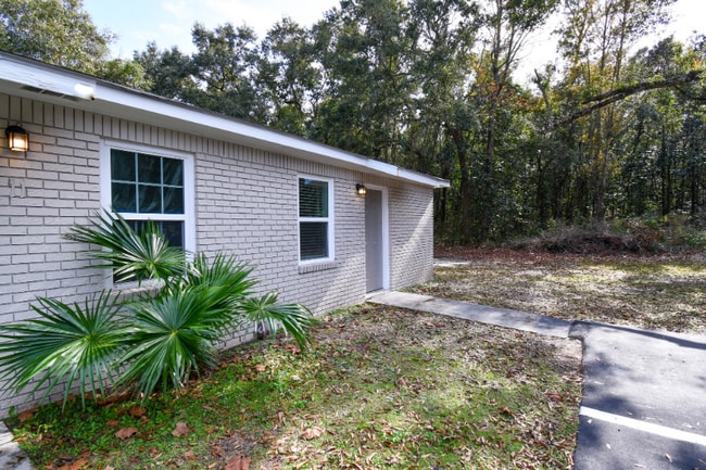 Building Photo - 5094 J E L Dr