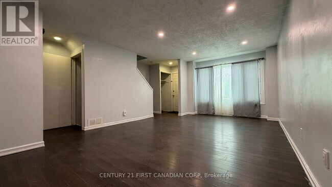 Building Photo - 45 Gatewood Pl