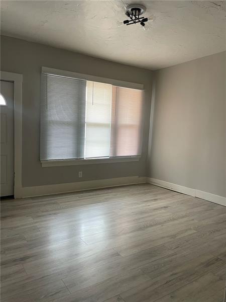 Foto del edificio - 2115 6th Ave