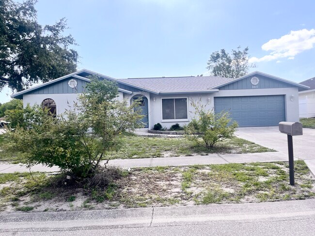 Building Photo - 2420 Briar Oak Cir