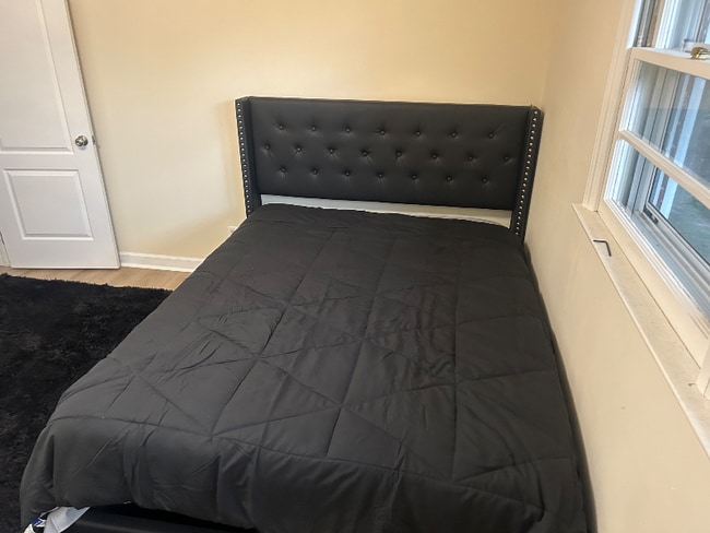 Foto del edificio - 2413 Placid Lake Dr