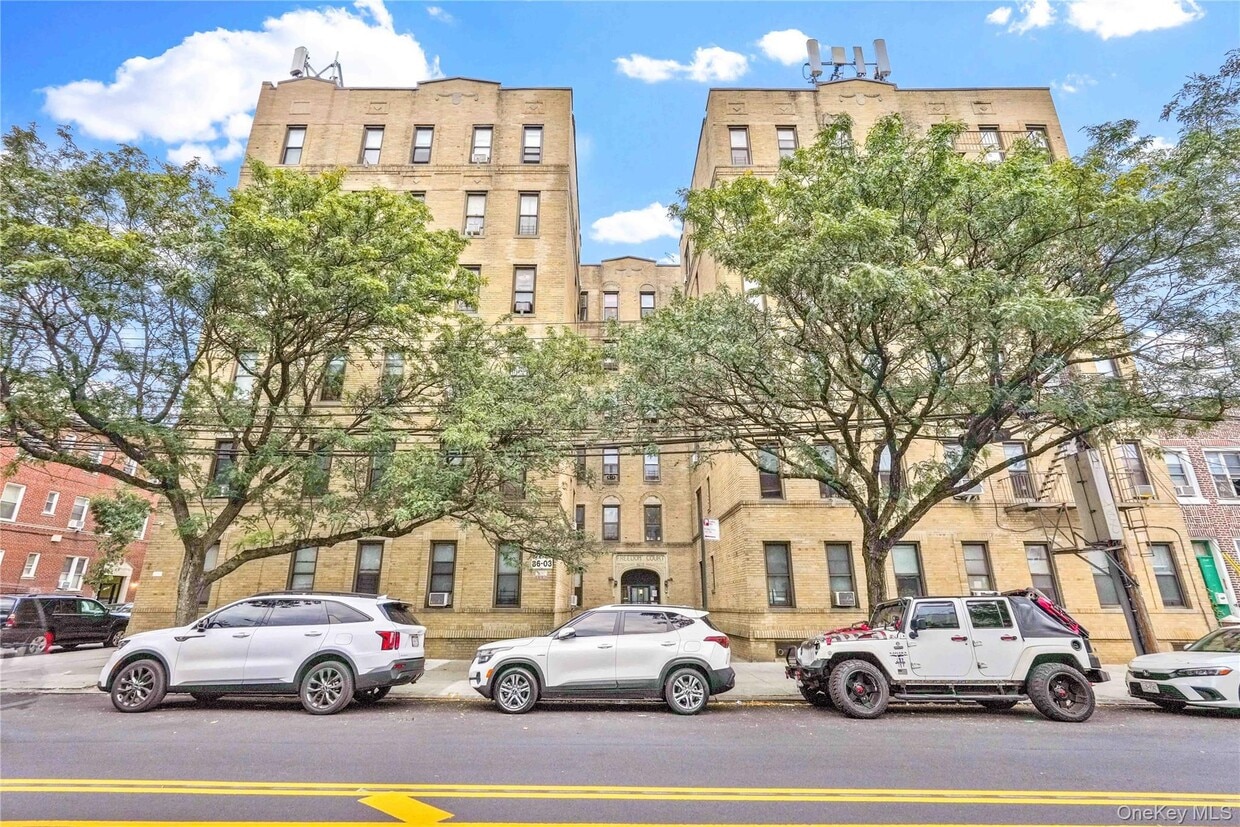 Primary Photo - 86-03 102nd St