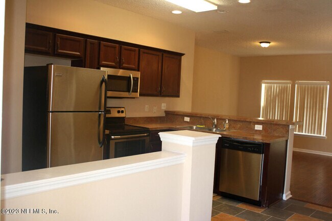 Building Photo - 1514 Biscayne Bay Dr