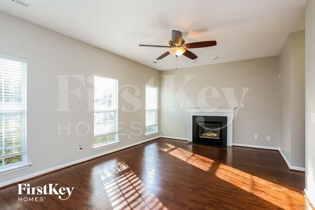 Foto del edificio - 1115 Fieldstone Dr