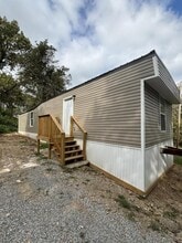 Building Photo - 1040 Harding Blvd