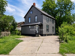 Building Photo - 1206 Diagonal Rd