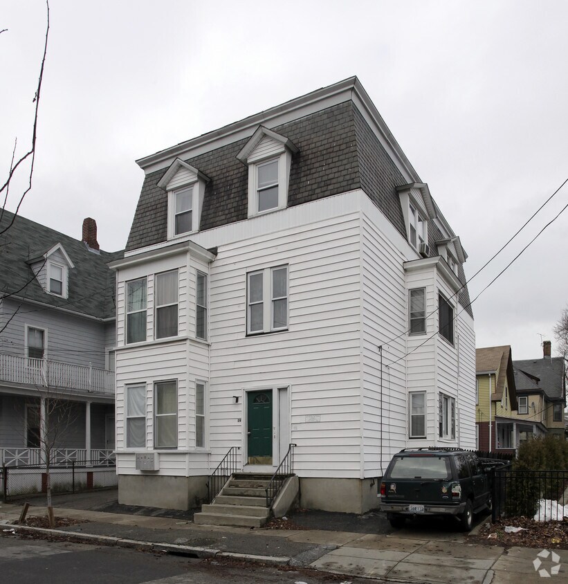 Building Photo - 39 Brighton St