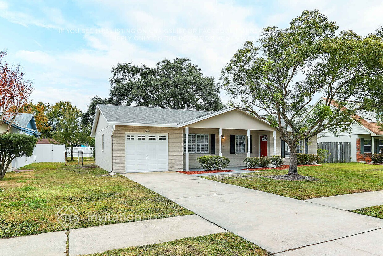 Foto principal - 8409 Millwood Dr