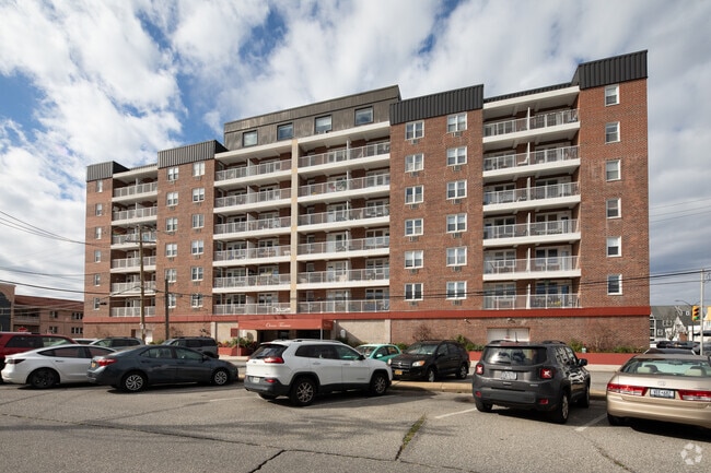 Building Photo - Ocean Terrace