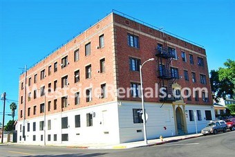 Primary Photo - 1059 S Manhattan Pl