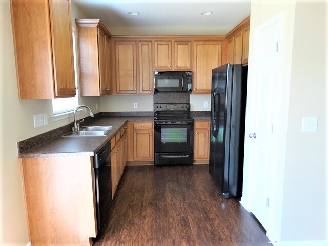 Foto del edificio - 10810 Traders Ct