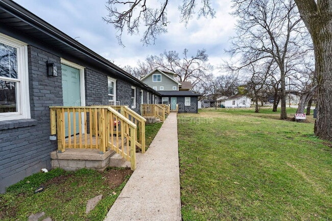 Building Photo - 922 Morrow Rd