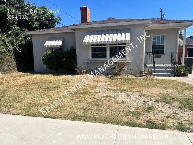 Photo - 1001 E 66th Way House