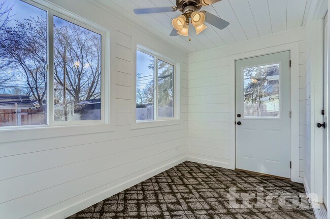 Foto del edificio - 906 Cherokee Ave