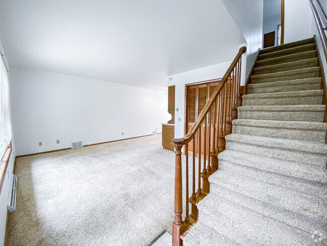 Building Photo - Fiedler Apartments