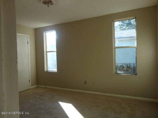 Building Photo - 2641 Stern Dr S