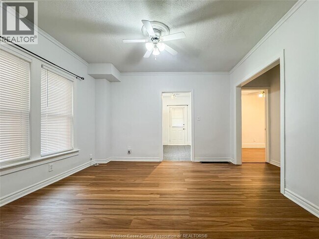 Photo du bâtiment - 1351 Marentette Ave