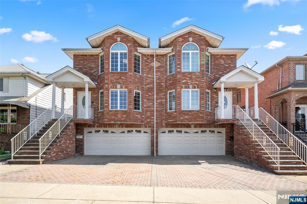 Foto principal - 227 E Columbia Ave