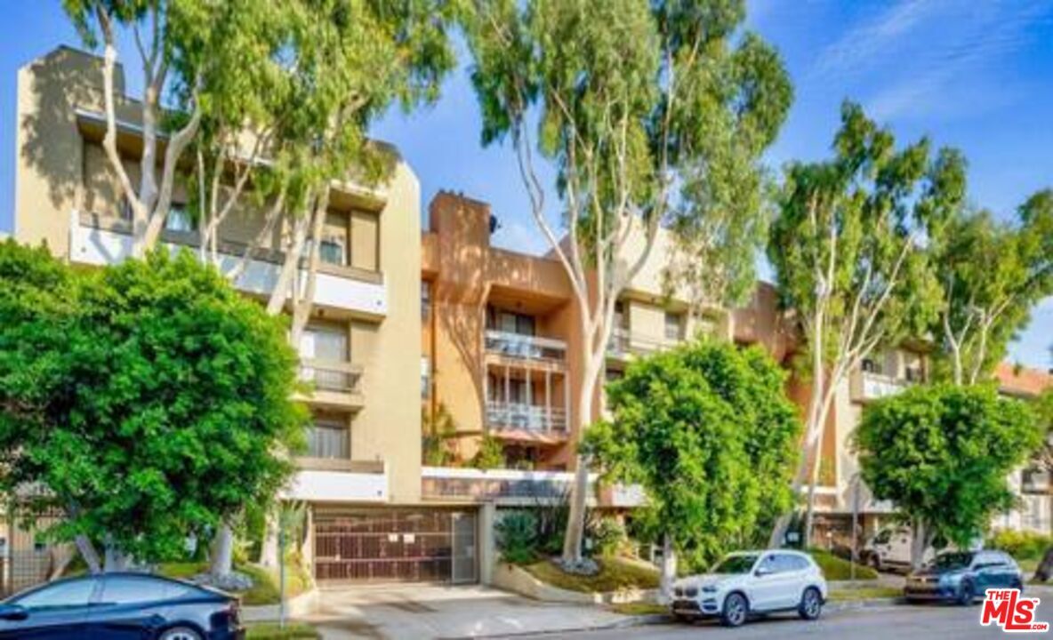 Foto principal - 740 Kings Rd
