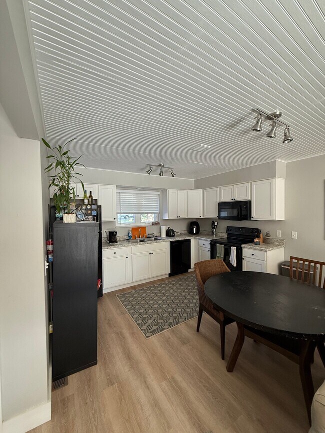Foto del edificio - 6386 Wolcott Ct