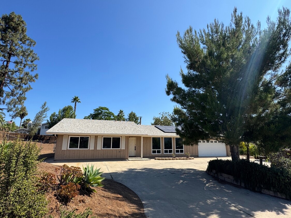 Primary Photo - 13550 Adlai Ln