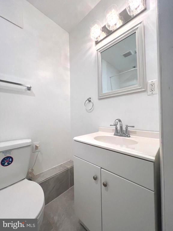 Building Photo - 3312 Dauphine Dr