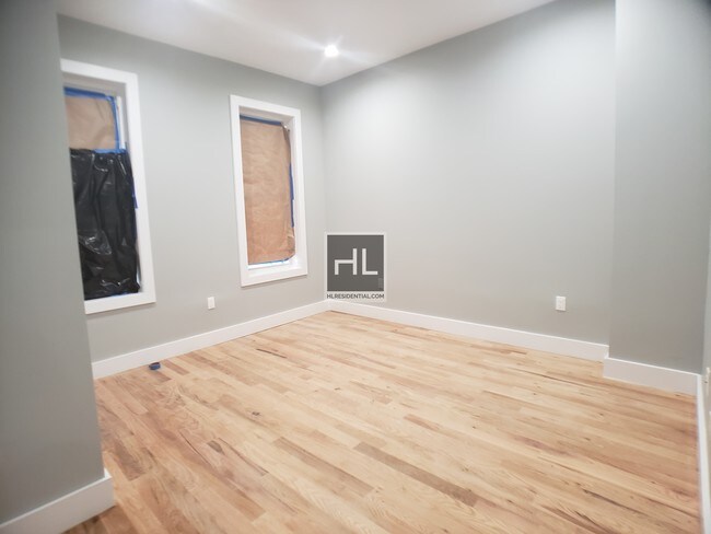 Foto del edificio - SCHENCK AVENUE