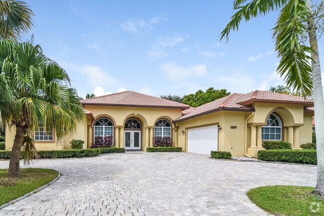 Building Photo - 13806 Callington Dr