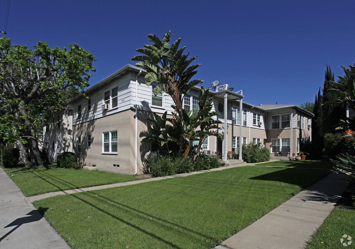 15513 Victory Blvd, Van Nuys, CA 91406 Apartments in Van Nuys, CA