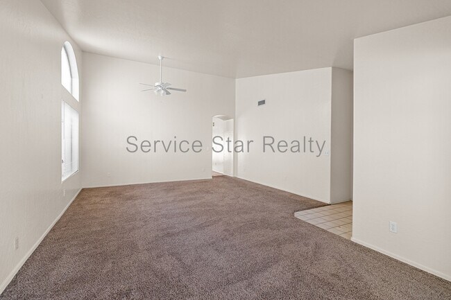 Building Photo - 9409 S 51st St