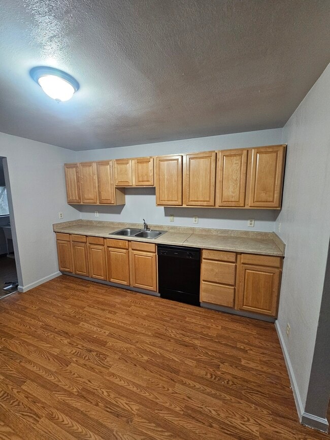 Building Photo - 880 Capay Rd