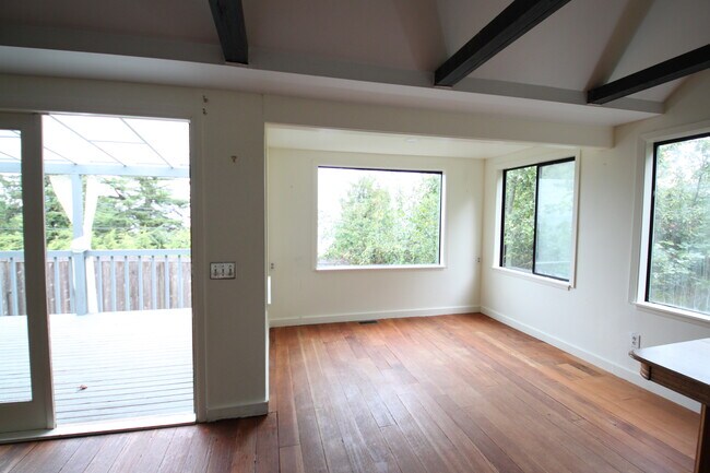 Foto del edificio - 8016 SW Van Olinda Rd