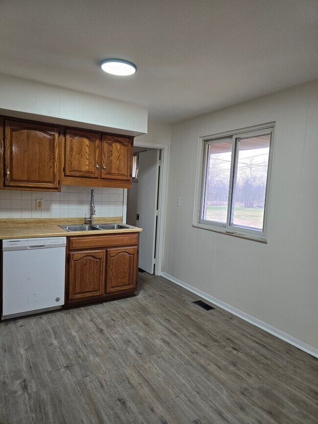 Foto del edificio - 4619 Belcourt Dr