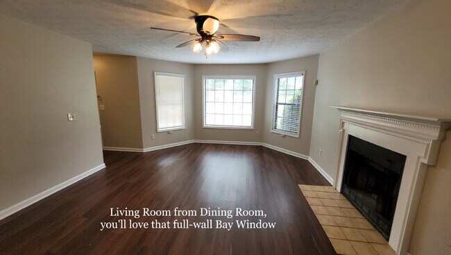 Foto del edificio - [NEW PRICE] Spacious 4 Bed / 2.5 Bath home...