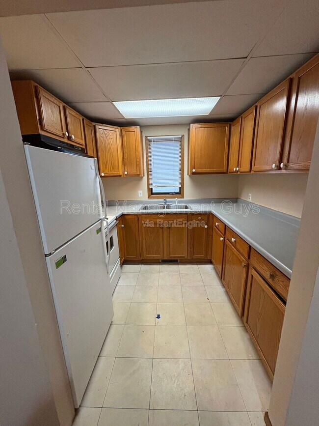 Foto del edificio - 3319 Longfellow Ave