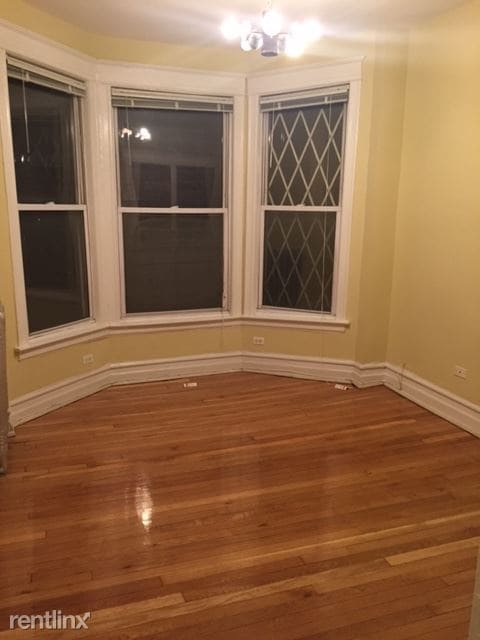 Primary Photo - 2238 N Lincoln Ave