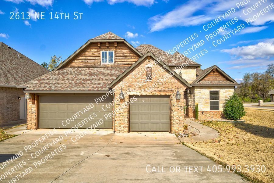 Beautiful Moore Home House Rental in Moore, OK