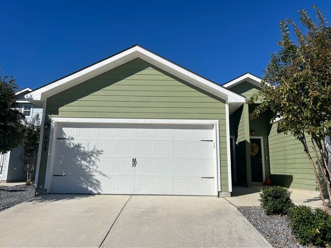 Foto del edificio - Luxury 3/2 Duplex in Seguin (Navarro ISD)