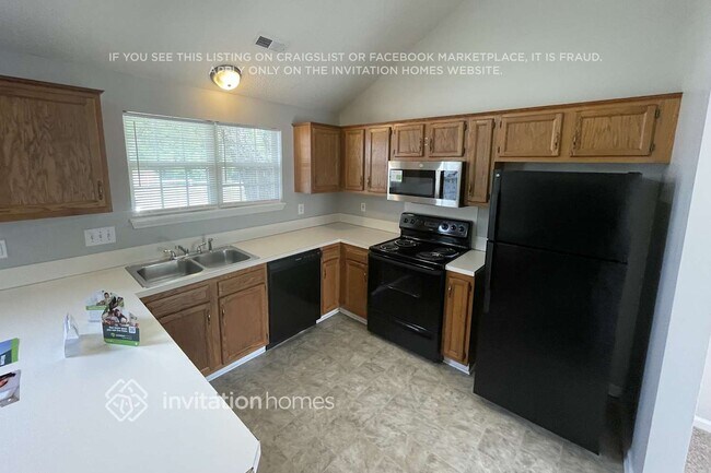 Foto del edificio - 3340 Prescott Pl NW