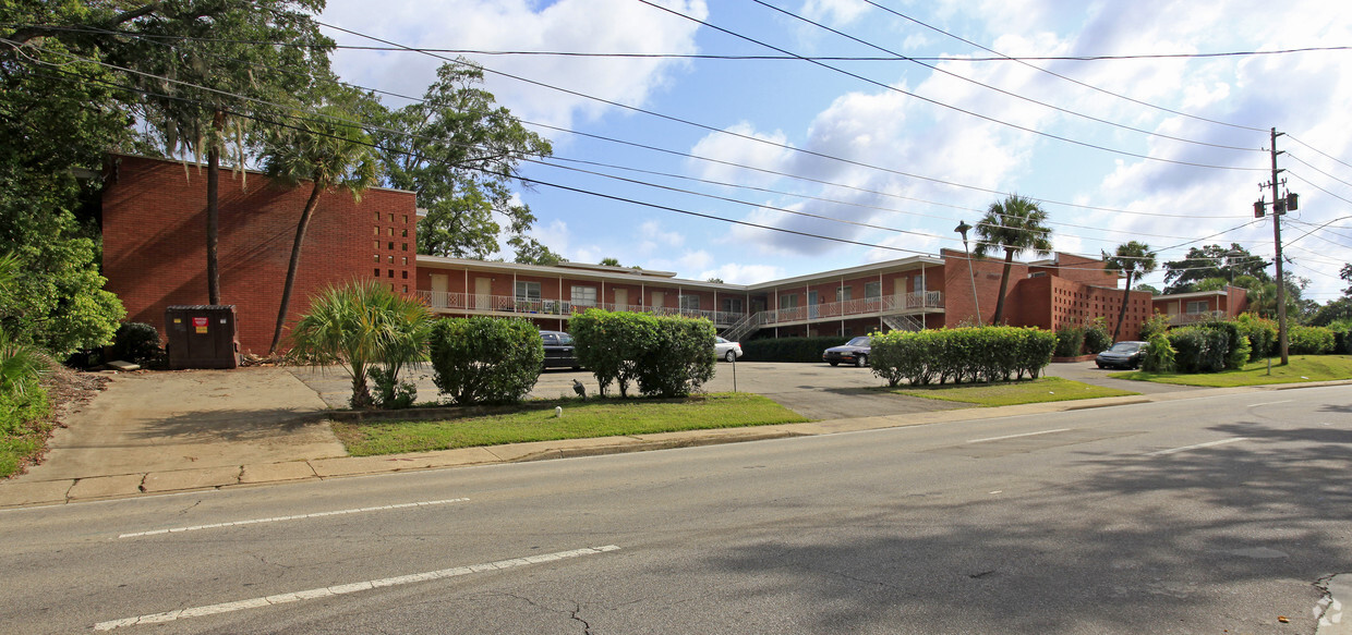 Building Photo - Penwood Apartments