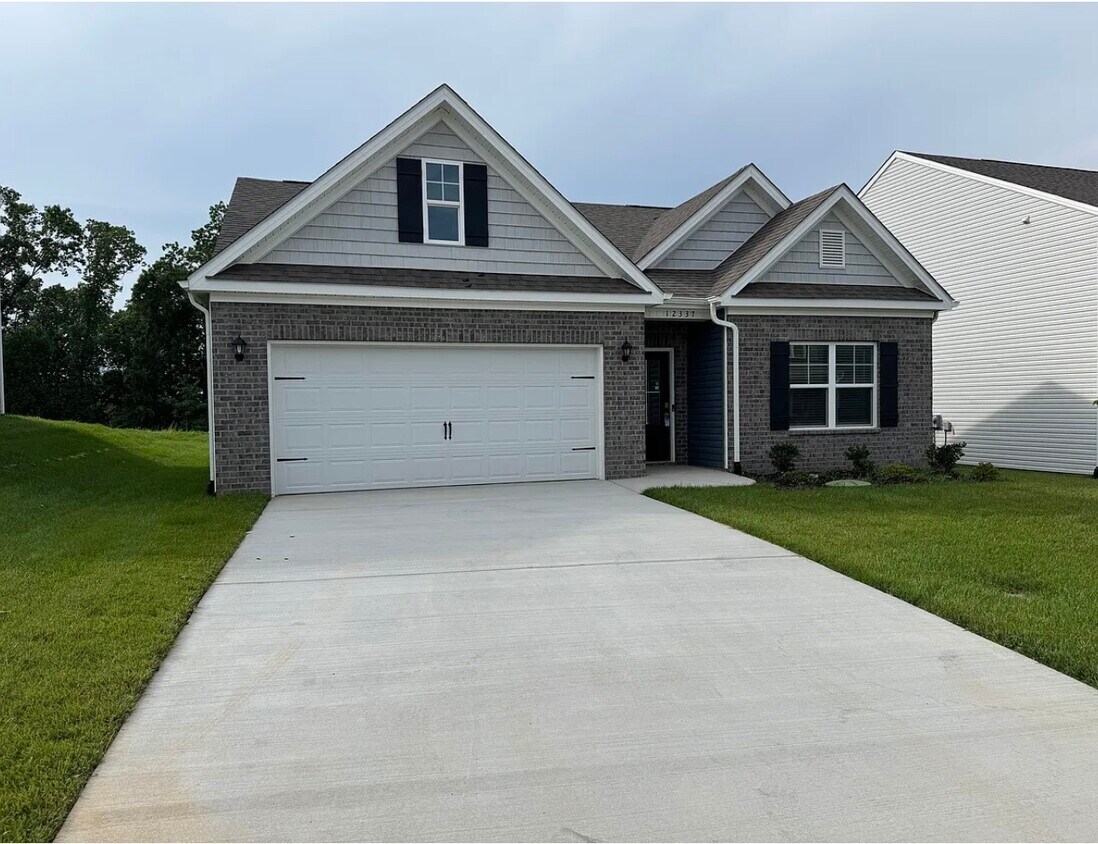 Foto del edificio - 12337 Manhattan Ln