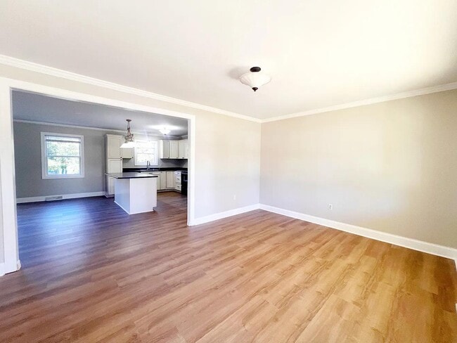 Foto del edificio - 106 Lori Dr