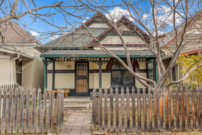 Photo - 126 Fox St House