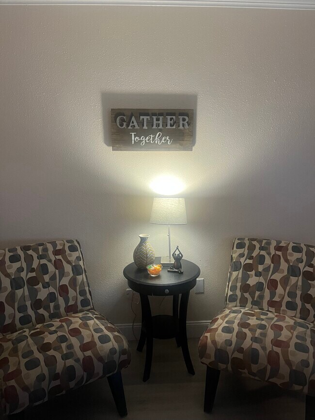 Foto del edificio - 145 Oyster Bay Cir