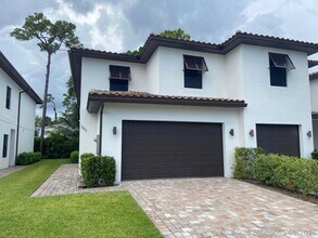 Building Photo - 383 Bella Sol Way