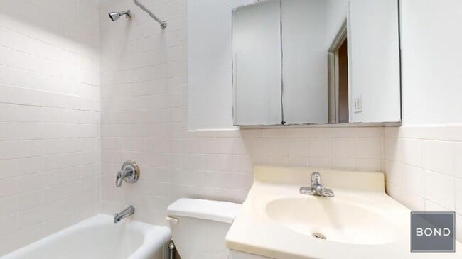 Foto del edificio - 0 bedroom in NEW YORK NY 10023